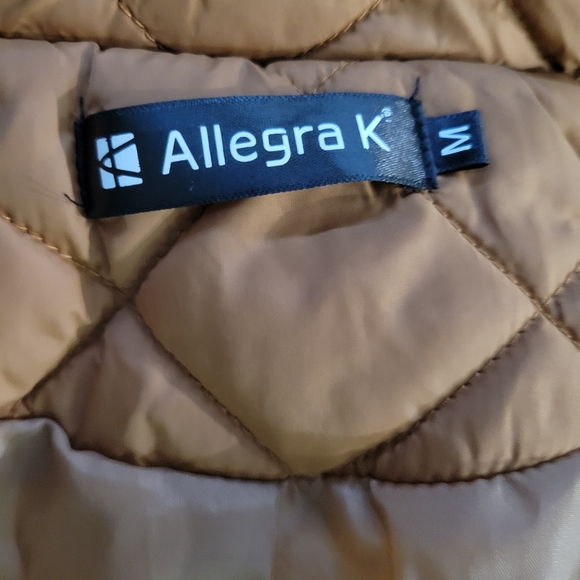 Allegra K women's Brown puffer vest - Medium - Picture 3 of 7